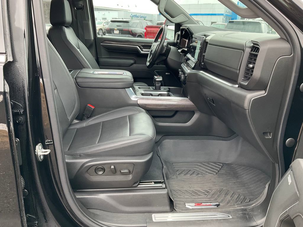 Used 2022 Chevrolet Silverado 1500 LTZ image 22