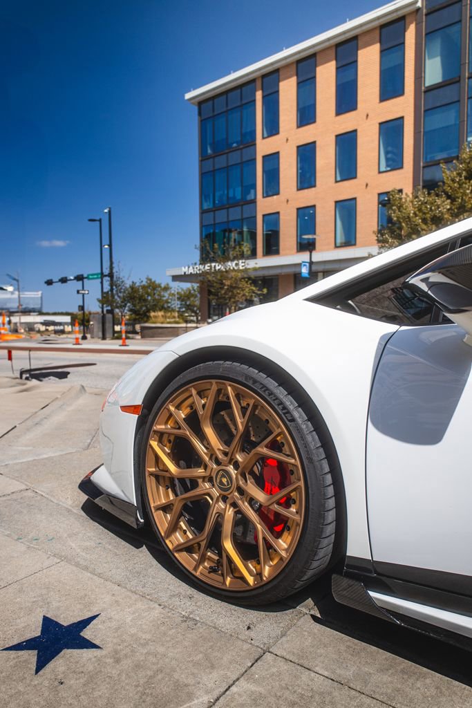 Used 2015 Lamborghini Huracan LP 610-4 image 7