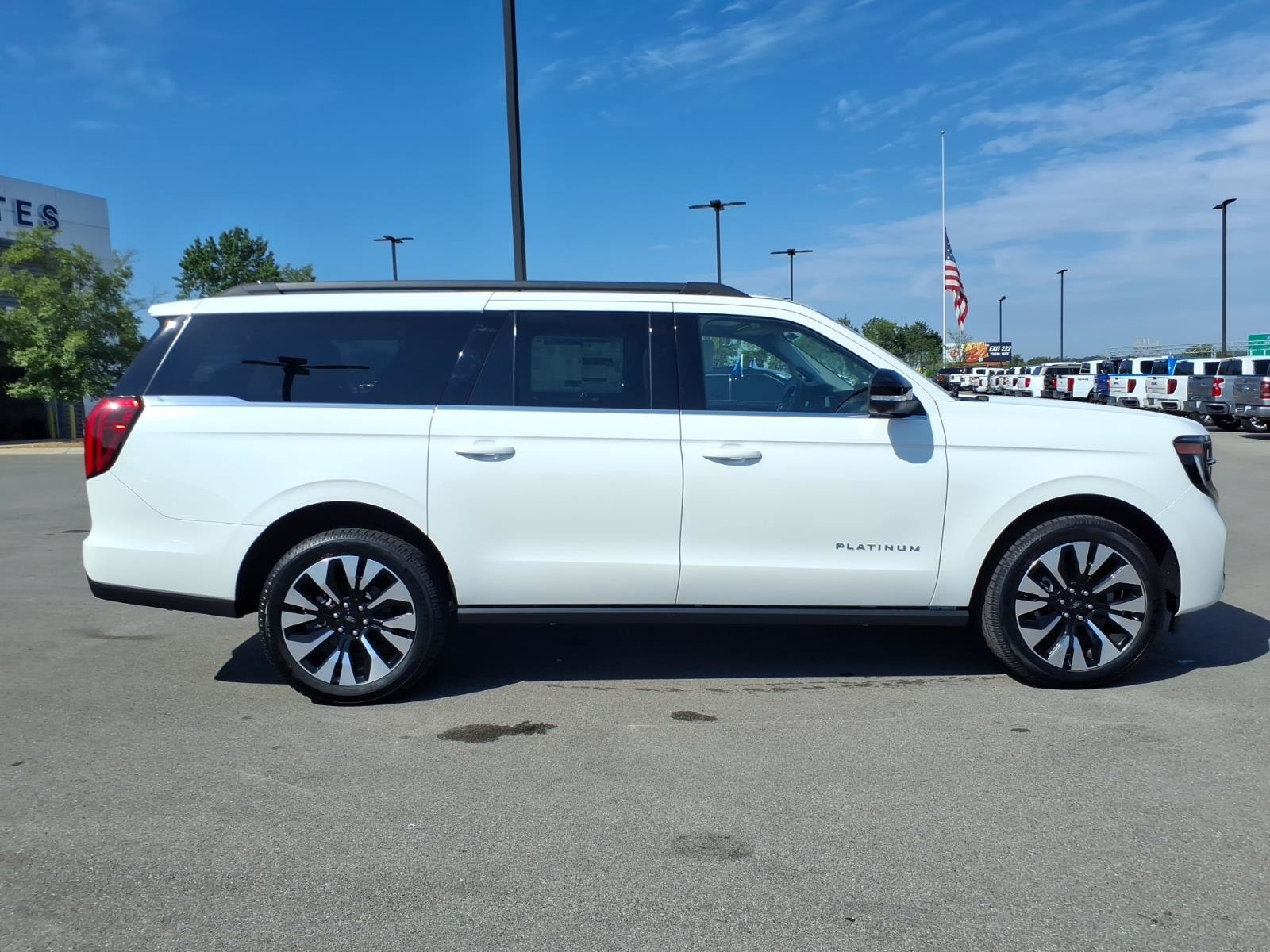 New 2027 Ford Expedition Max Platinum w/ Driver's Package AWD/4WD image 2