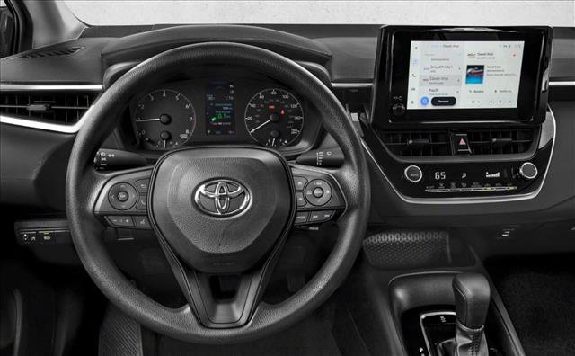 Used 2024 Toyota Corolla LE image 4