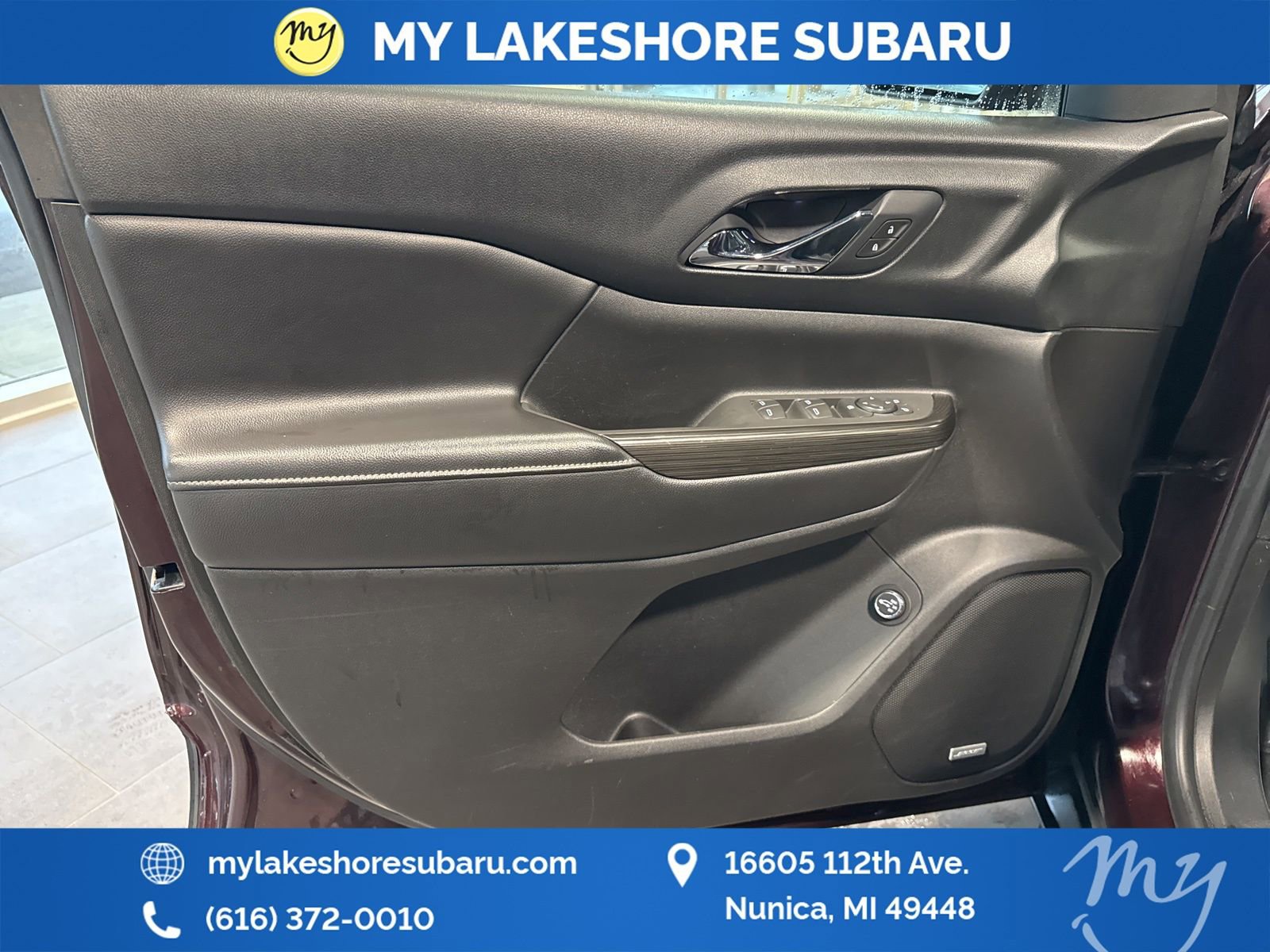 Used 2018 GMC Acadia SLT image 12