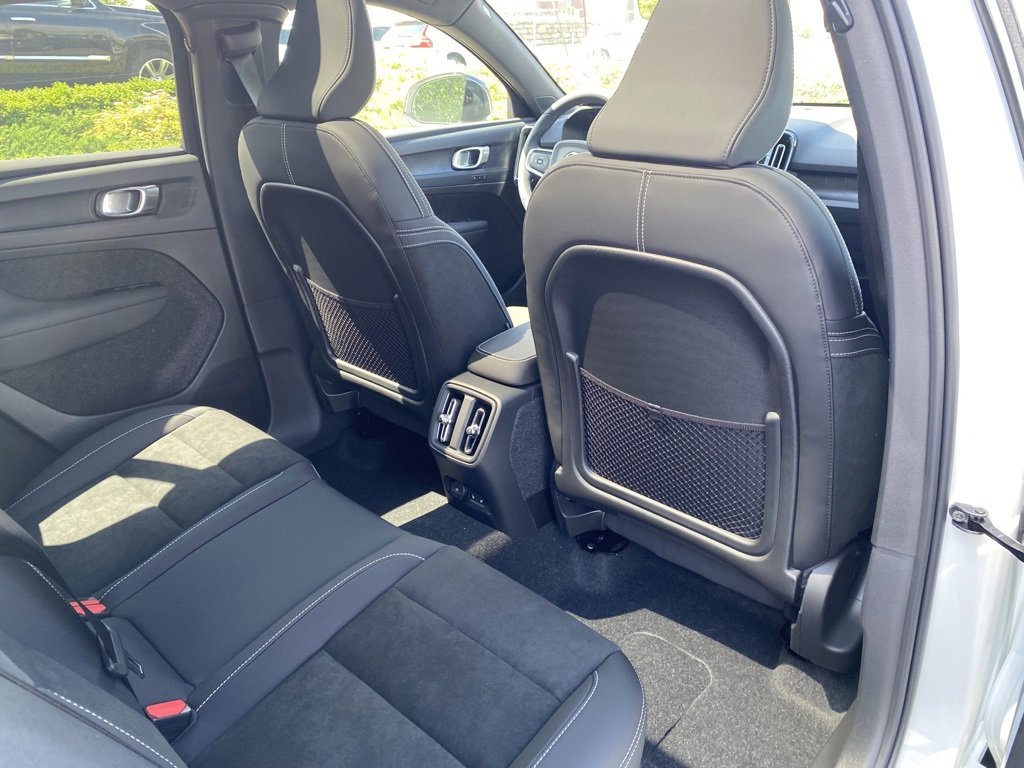 New 2023 Volvo C40 P8 Recharge Plus w/ Climate Package image 36