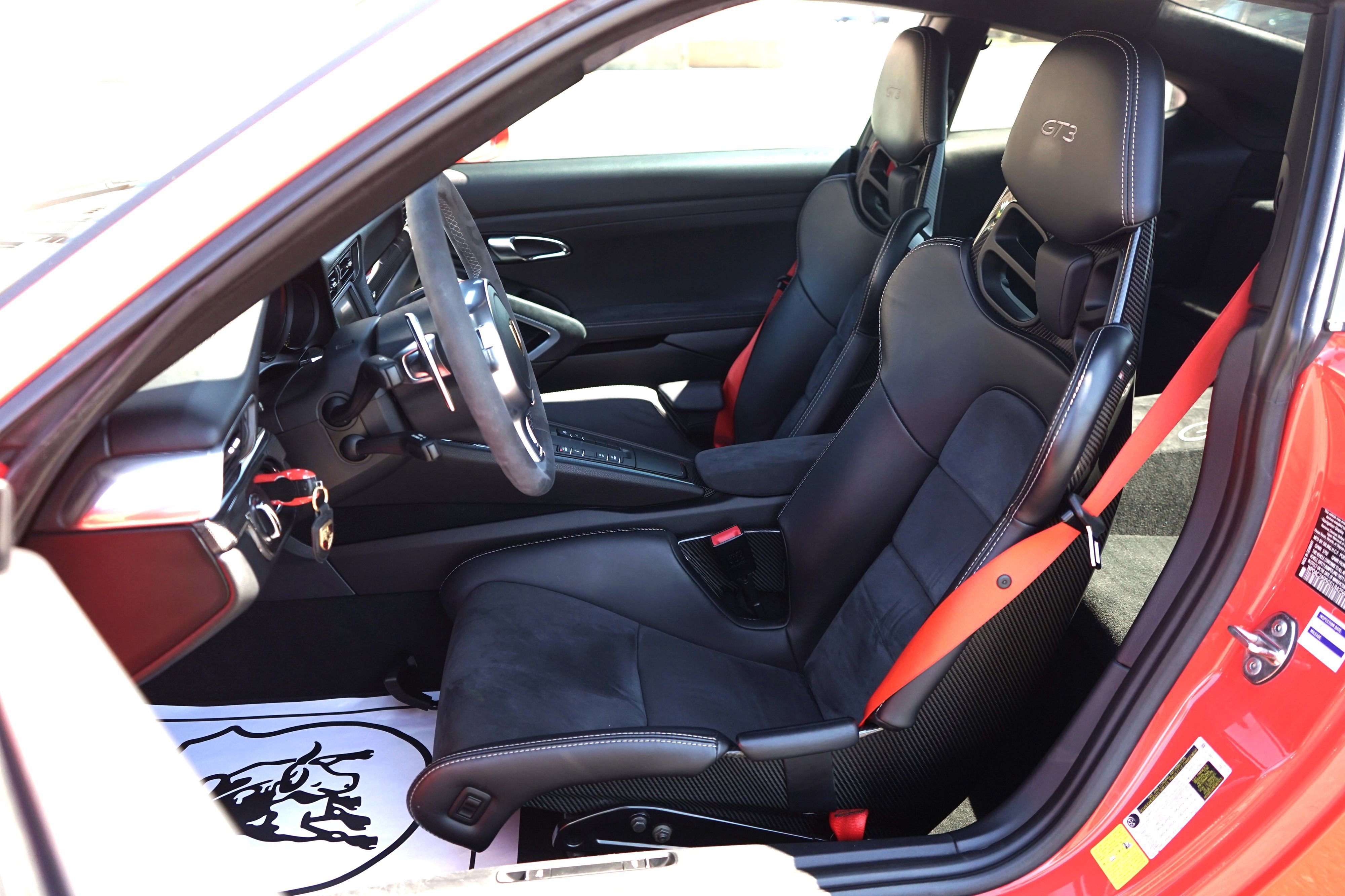 Used 2016 Porsche 911 GT3 RWD image 17
