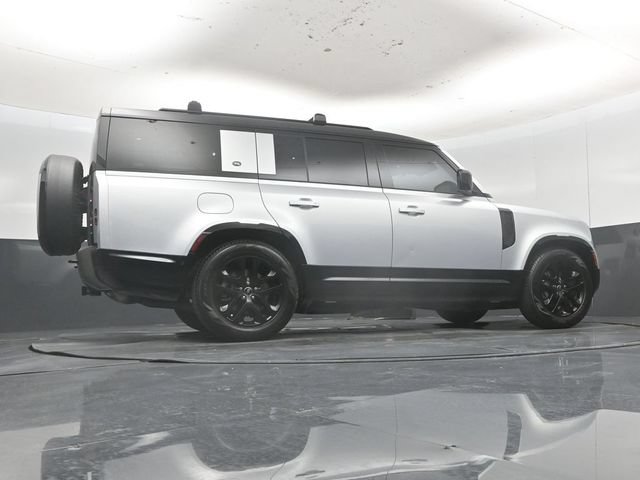 Used 2024 Land Rover Defender 130 X-Dynamic SE AWD/4WD image 51