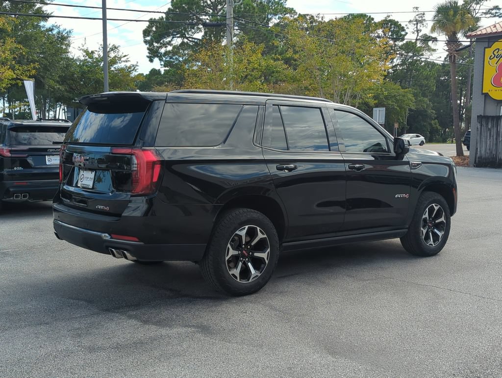 Used 2025 GMC Yukon AT4 w/ AT4 Premium Package AWD/4WD image 6