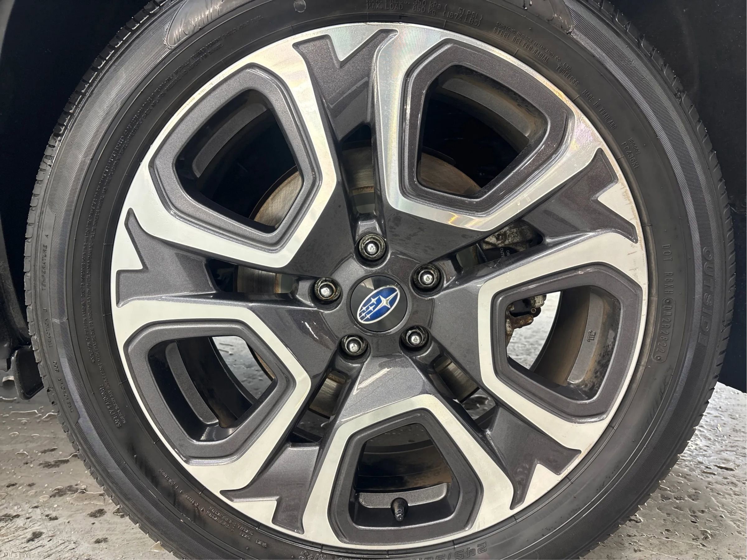 Used 2023 Subaru Ascent Limited image 30