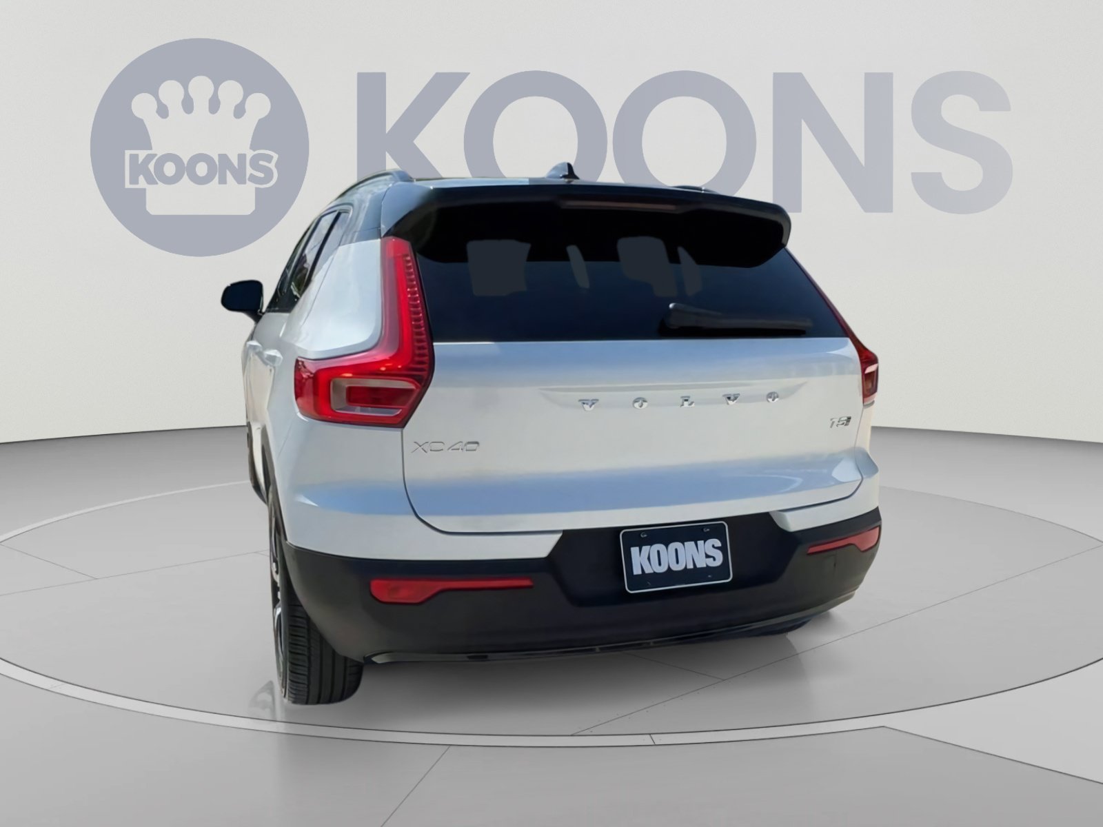 Used 2021 Volvo XC40 T5 R-Design w/ Advanced Package AWD/4WD image 10
