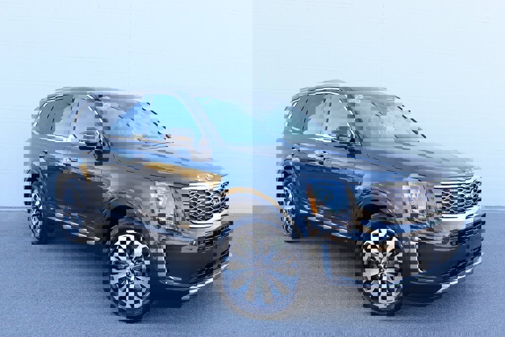 Used 2020 Kia Telluride S image 1
