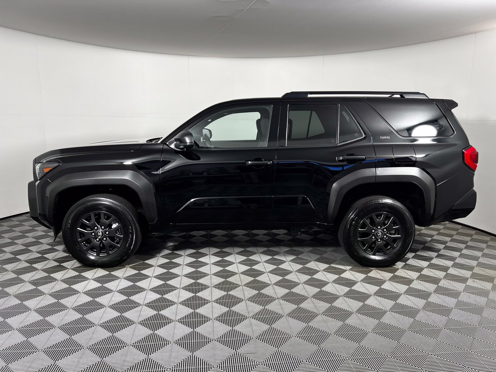 Certified 2026 Toyota 4Runner SR5 AWD/4WD image 8