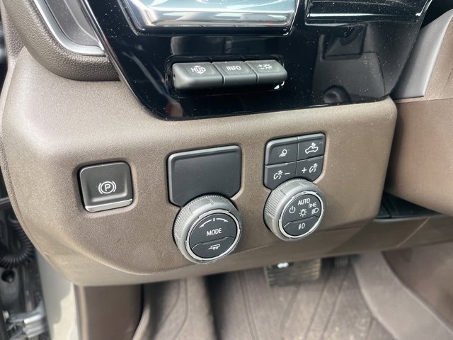 Used 2024 Chevrolet Silverado 1500 LTZ w/ LTZ Premium Package image 21