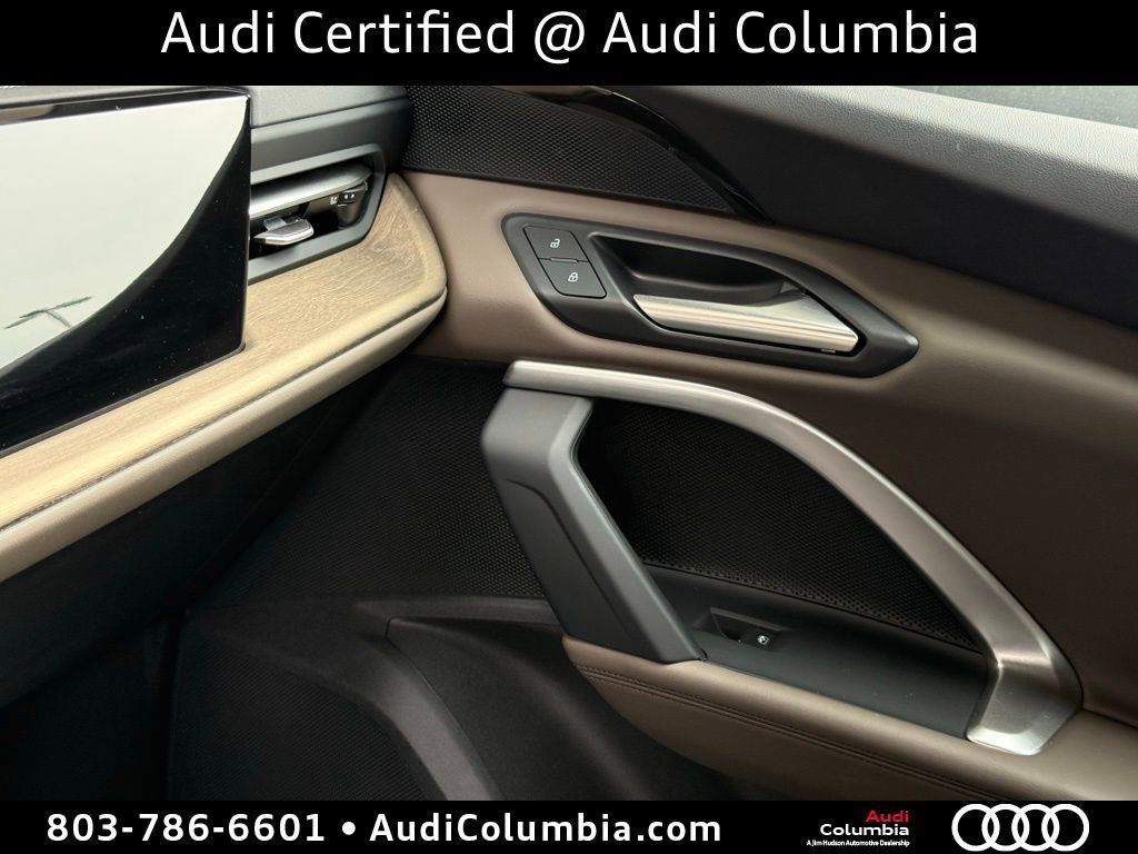 Used 2025 Audi Q5 Premium w/ Convenience Package image 36