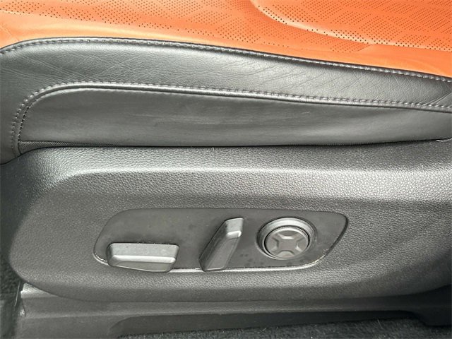 Used 2023 Kia Carnival SX image 28