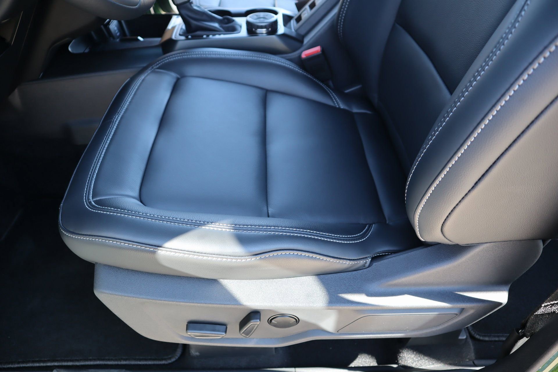 New 2025 Ford Bronco Outer Banks image 12