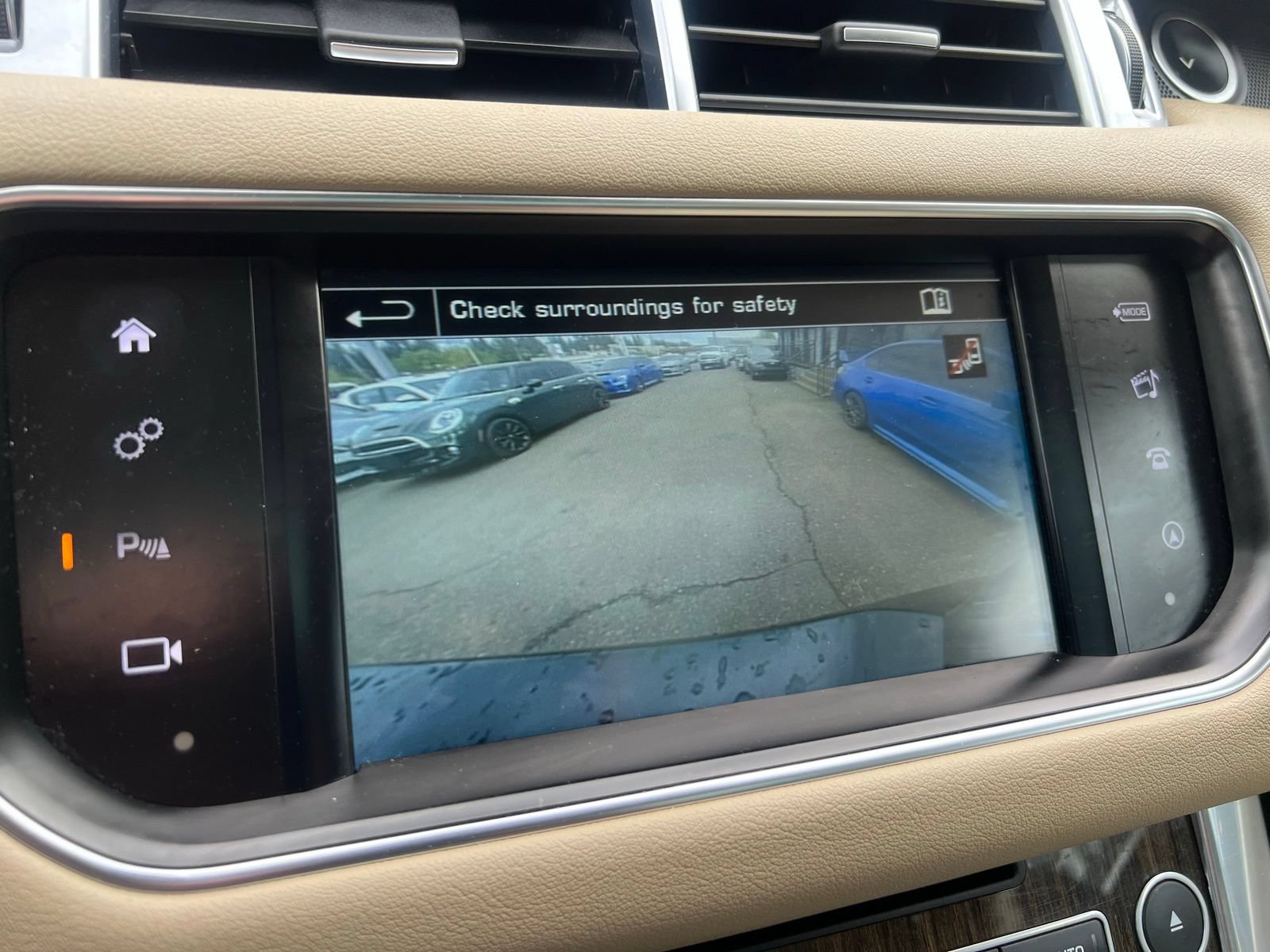 Used 2016 Land Rover Range Rover Sport HSE AWD/4WD image 28