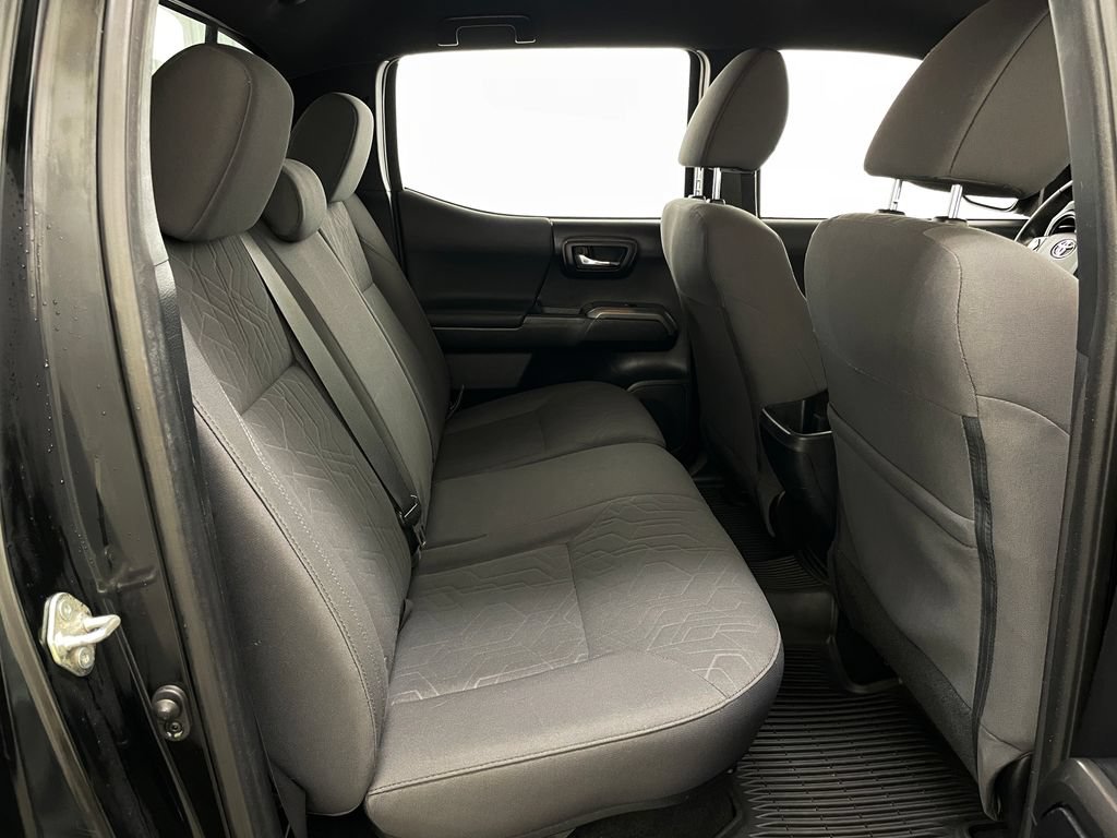 Used 2019 Toyota Tacoma TRD Off-Road AWD/4WD image 40