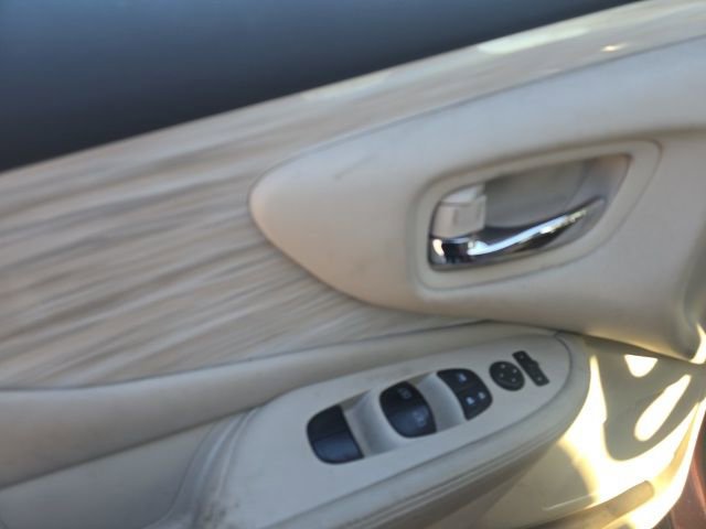 Used 2015 Nissan Murano S image 13