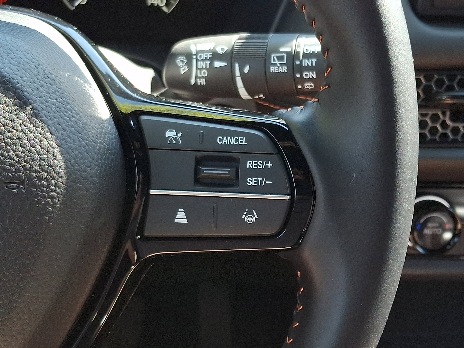 Used 2025 Honda HR-V Sport image 21