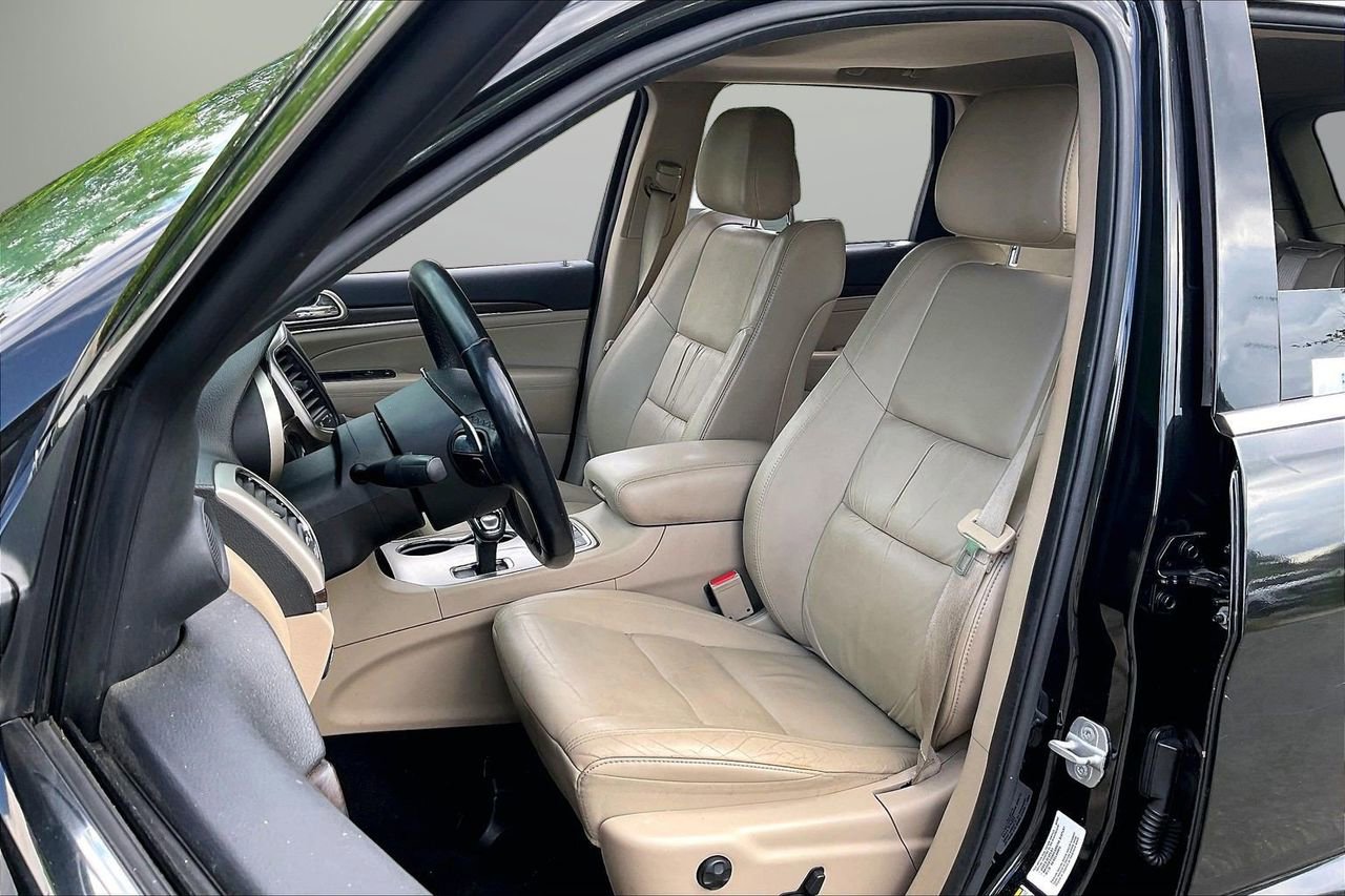 Used 2014 Jeep Grand Cherokee Limited AWD/4WD image 23