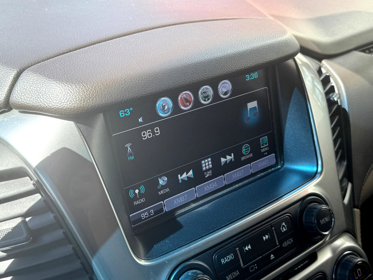 Used 2018 Chevrolet Tahoe LS w/ All-Season Package image 22