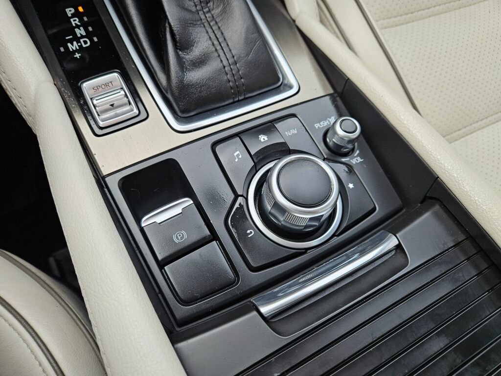 Used 2017 MAZDA MAZDA6 Grand Touring image 24