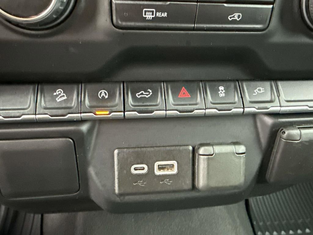 Used 2022 Chevrolet Silverado 1500 Custom Trail Boss w/ LPO, Dark Essentials Package image 23