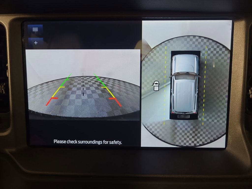 Used 2024 Ford Bronco Badlands image 9