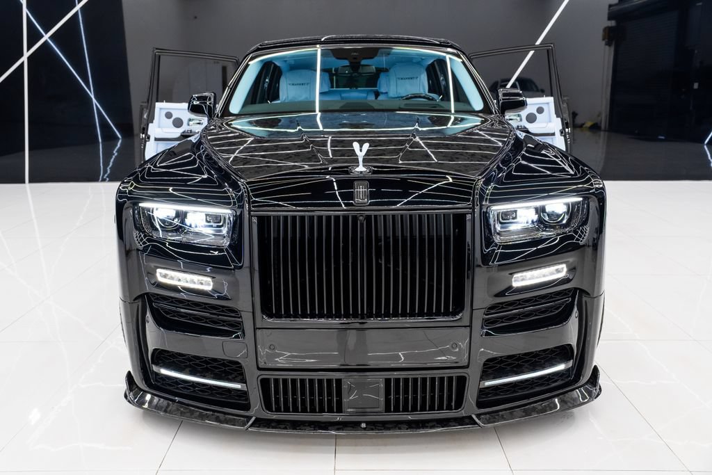 Used 2026 Rolls-Royce Phantom Sedan RWD image 33