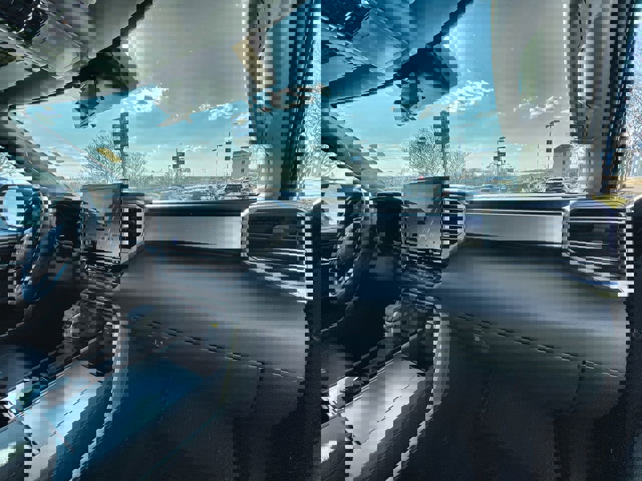 Used 2023 Toyota Sequoia Limited w/ Tow Technology Package image 29