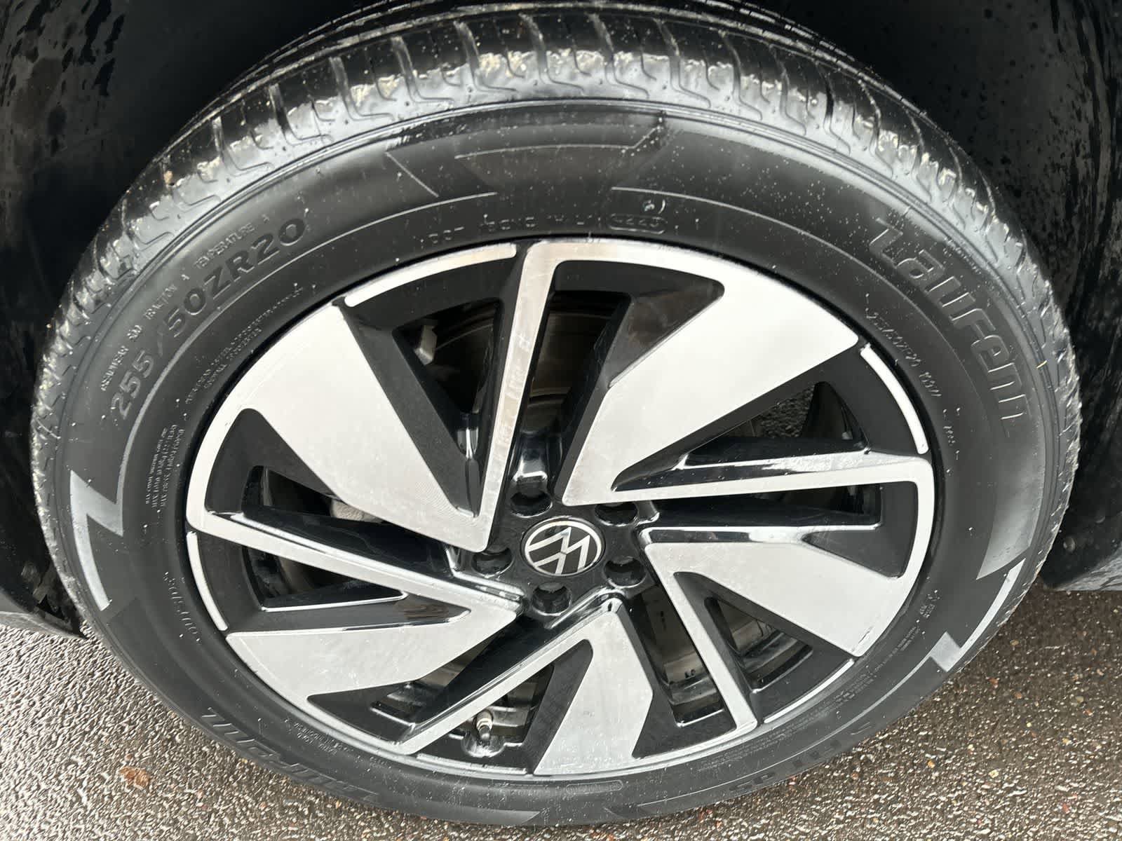 Used 2024 Volkswagen Atlas SE image 4