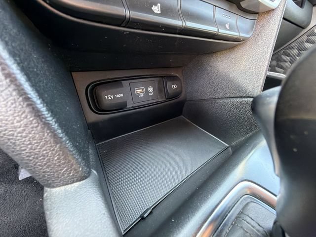 Used 2019 Hyundai Santa Fe SEL FWD image 28