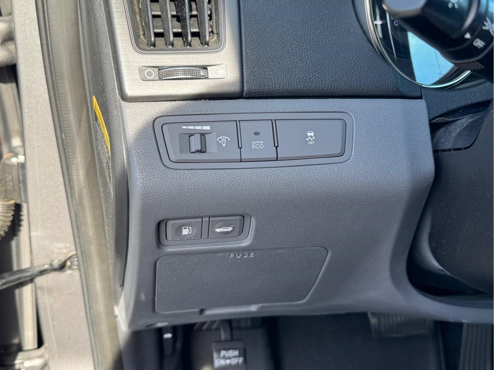 Used 2013 Hyundai Sonata SE w/ Navigation & Sunroof Pkg FWD image 19