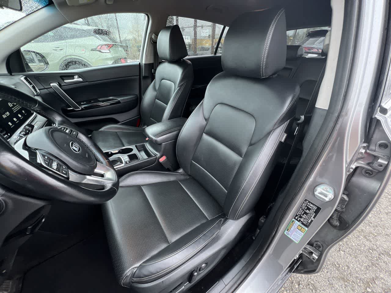 Used 2021 Kia Sportage EX AWD/4WD image 11