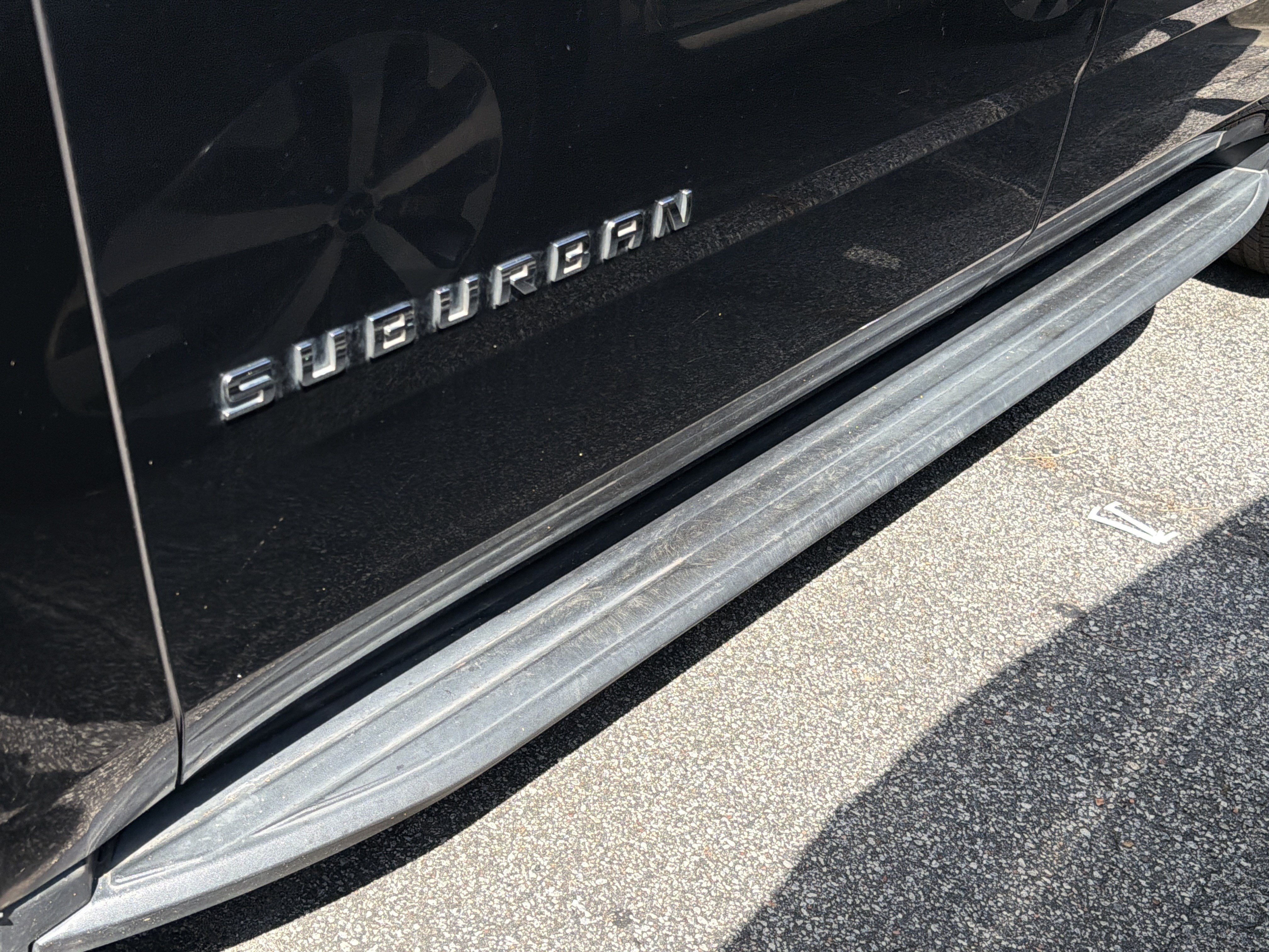 Used 2020 Chevrolet Suburban LT AWD/4WD image 6