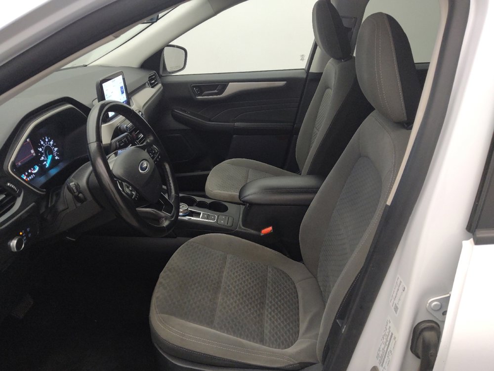 Used 2022 Ford Escape SE w/ Cold Weather Package image 17
