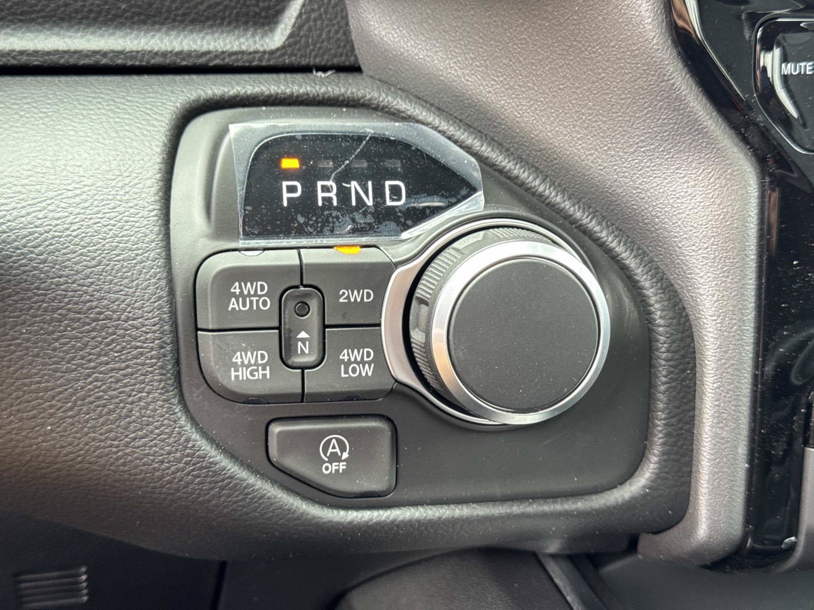 New 2026 RAM 1500 Big Horn AWD/4WD image 17
