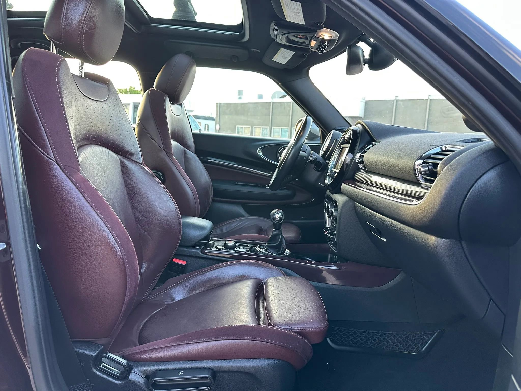 Used 2017 MINI Cooper Clubman S AWD/4WD image 23