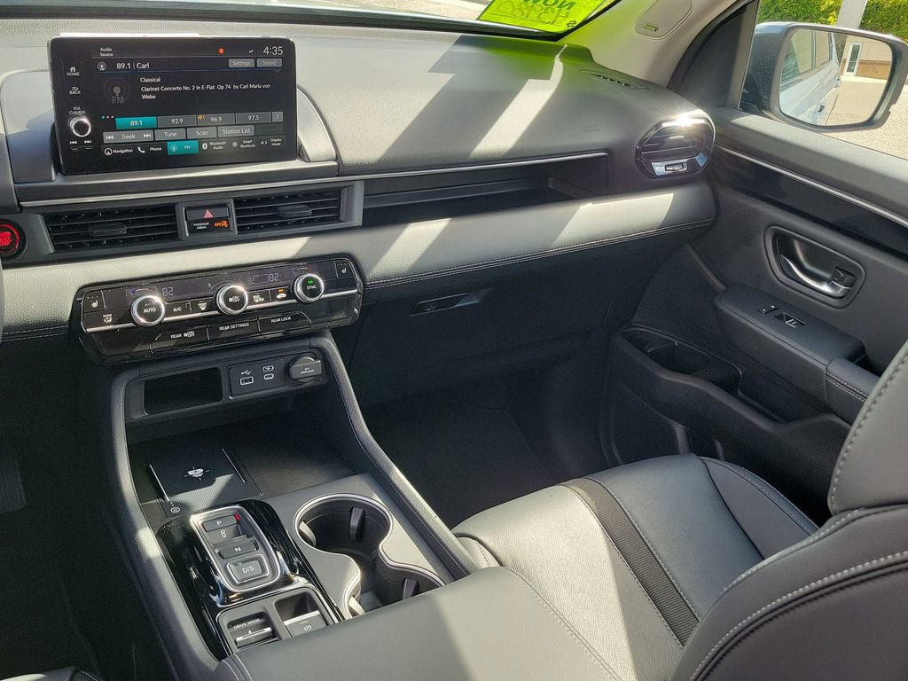 Used 2025 Honda Pilot Touring image 20