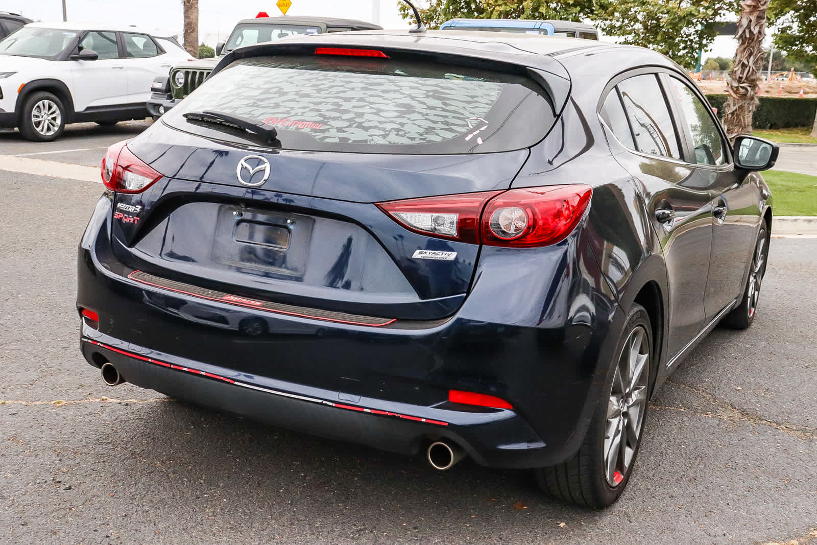 Used 2018 MAZDA MAZDA3 Touring FWD image 9