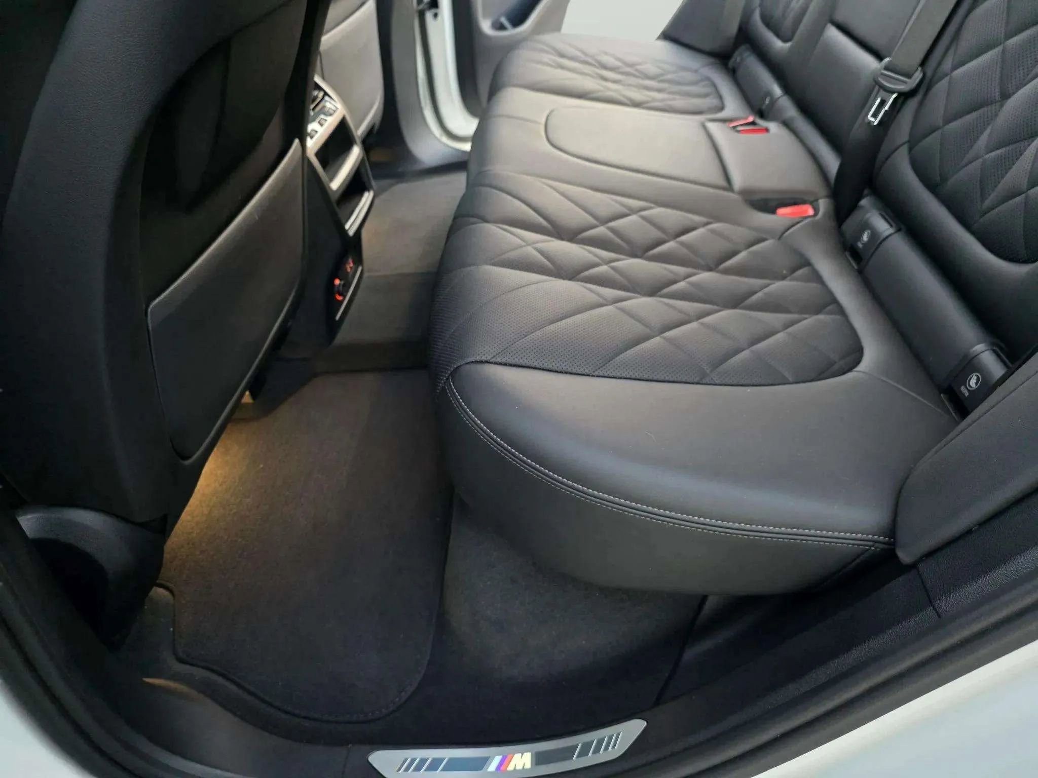 Used 2024 BMW X5 sDrive40i w/ M Sport Package image 74