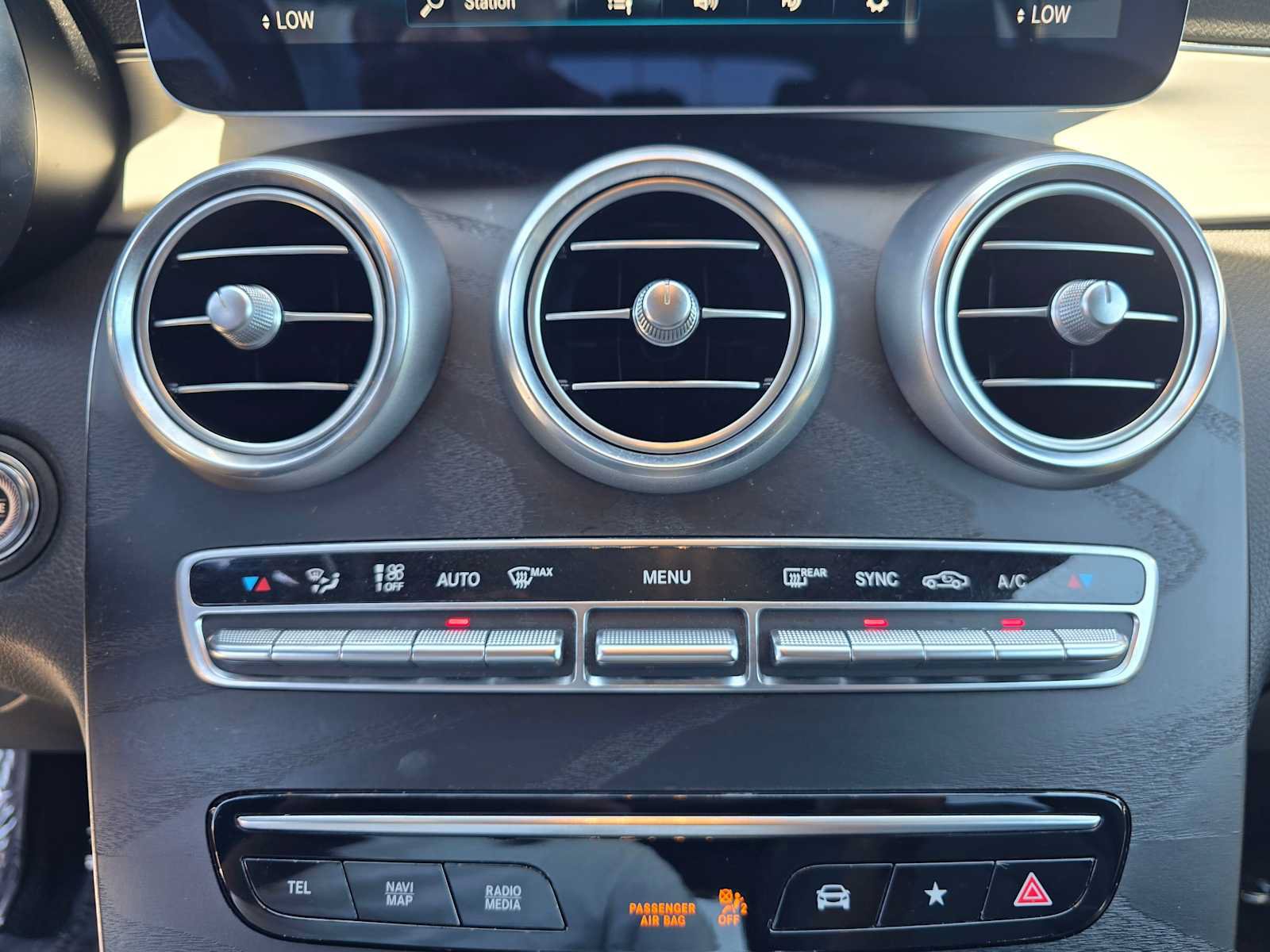 Used 2021 Mercedes-Benz GLC 300 4MATIC image 29