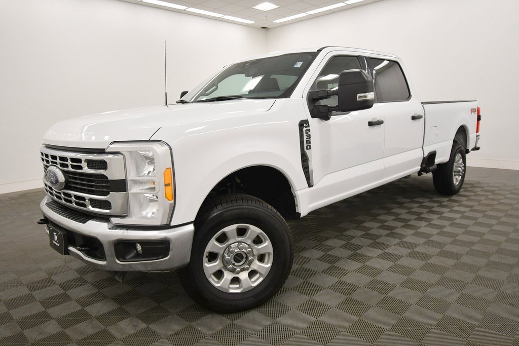 Used 2023 Ford F350 XL image 2