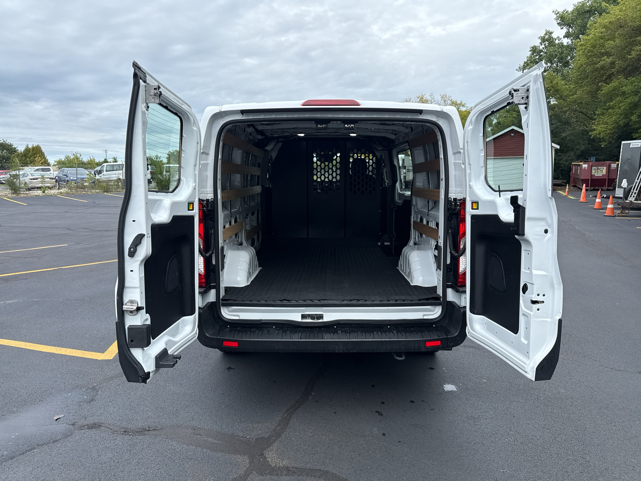 Used 2025 Ford Transit 250 Low Roof w/ Exterior Upgrade Package RWD image 24