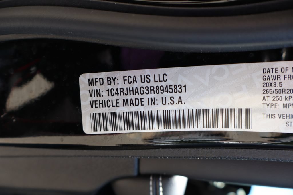 Used 2024 Jeep Grand Cherokee Altitude AWD/4WD image 46