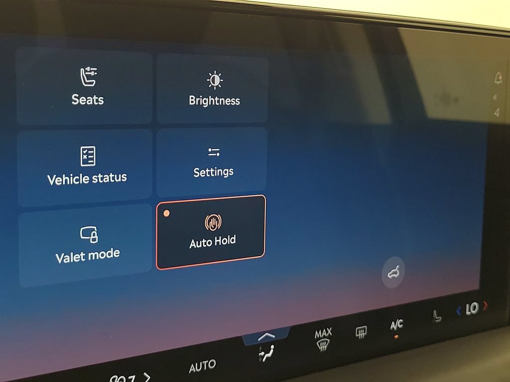 Certified 2025 Lincoln Aviator 2WD w/ Jet Appearance Package image 48