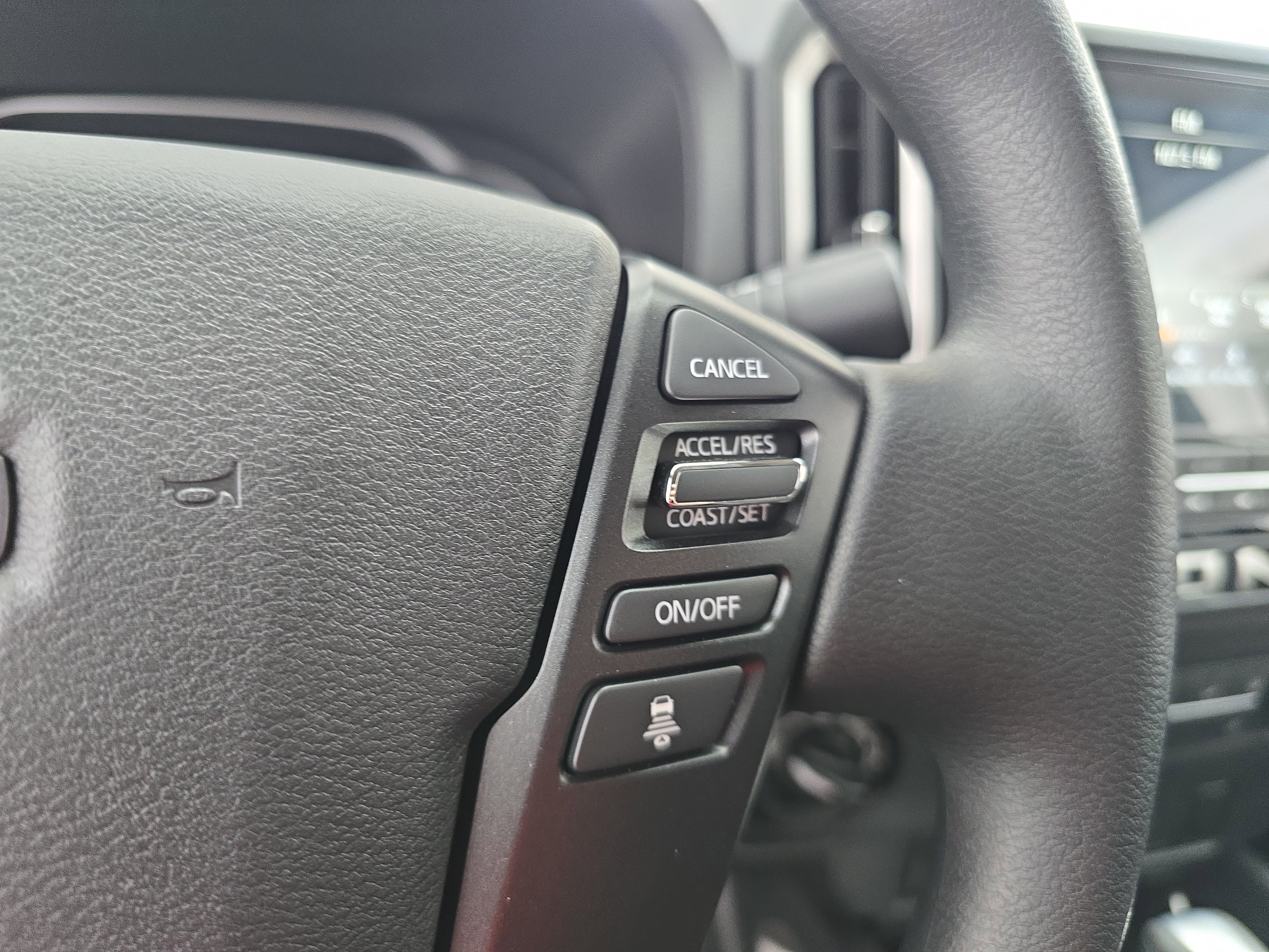 New 2026 Nissan Frontier SV image 17
