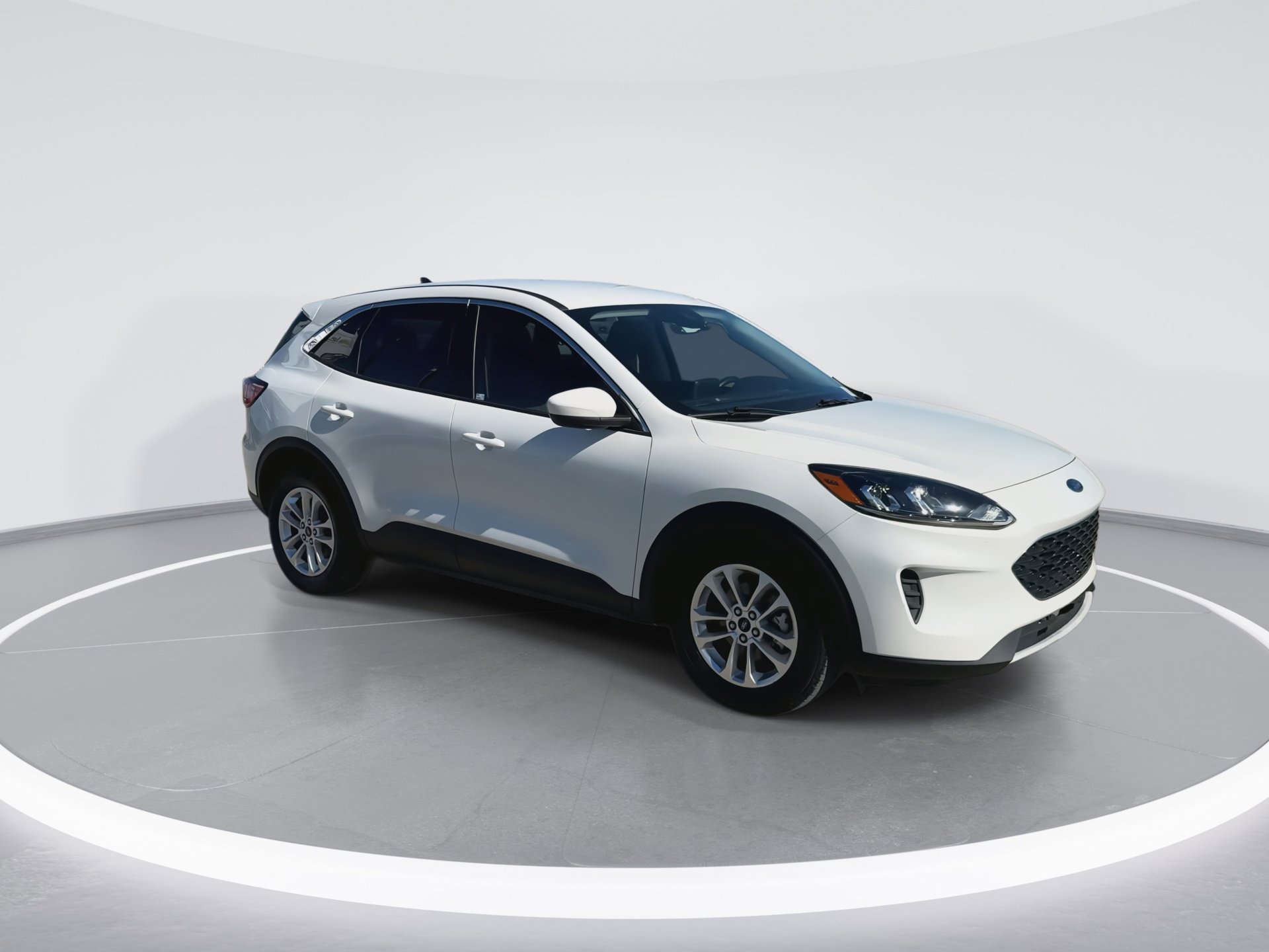 Certified 2021 Ford Escape SE w/ Cold Weather Package image 3