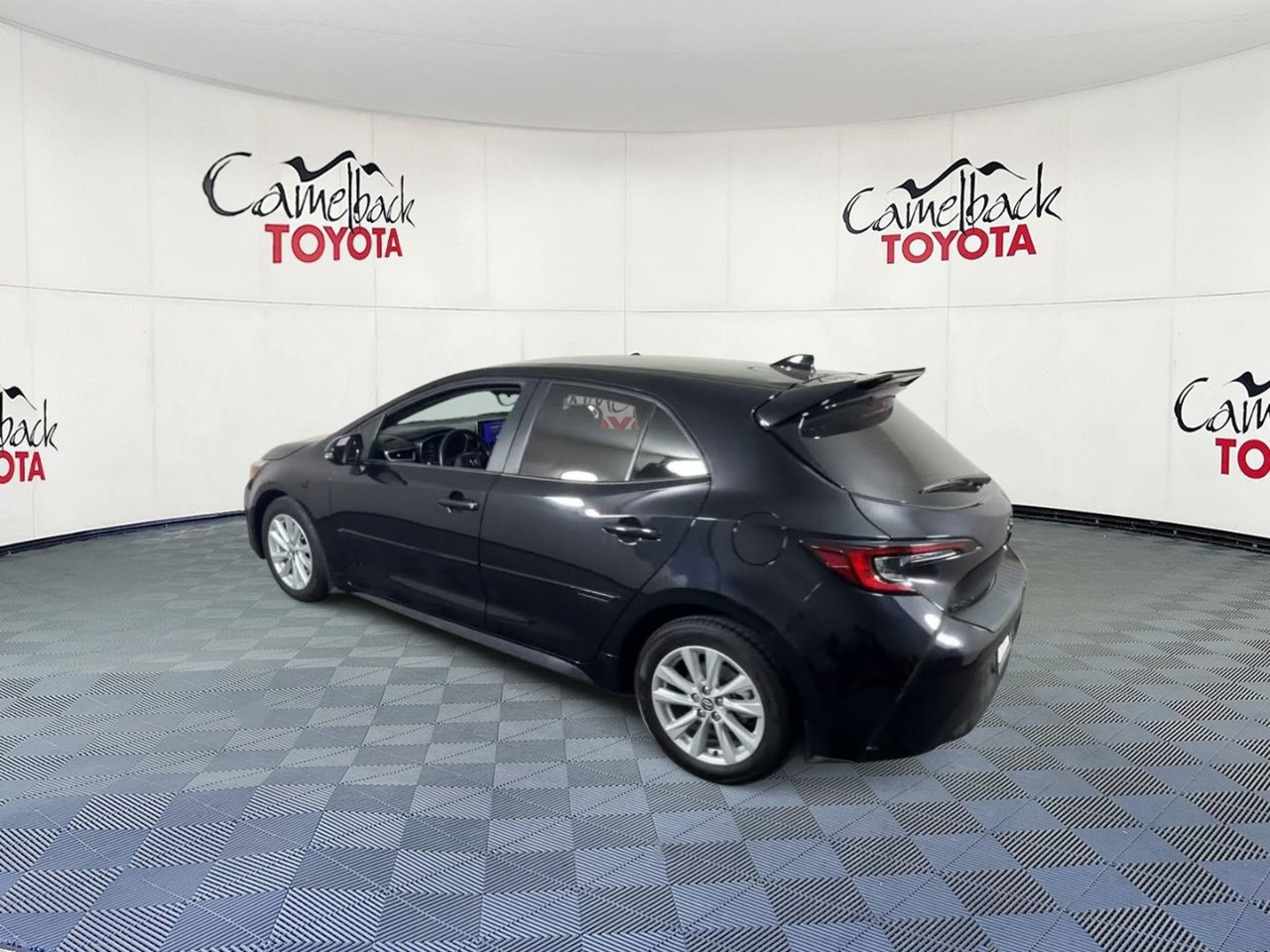 Used 2026 Toyota Corolla SE FWD image 9