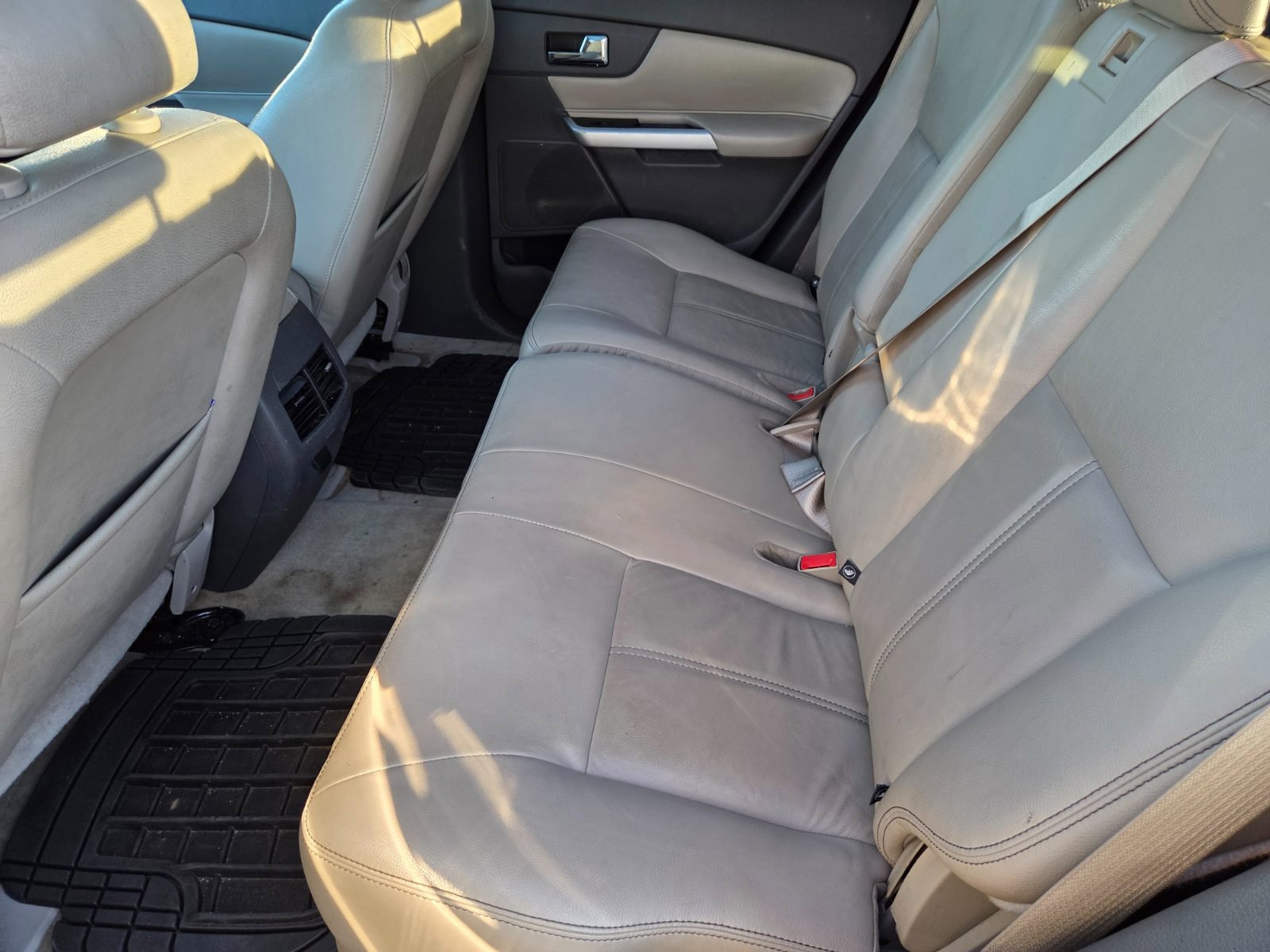 Used 2011 Ford Edge SEL FWD image 10