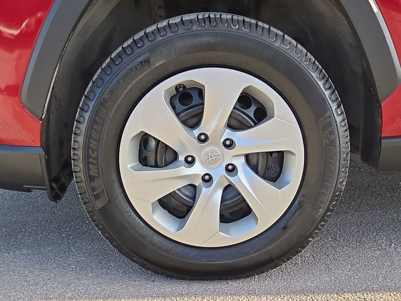 Certified 2021 Toyota RAV4 LE FWD image 12