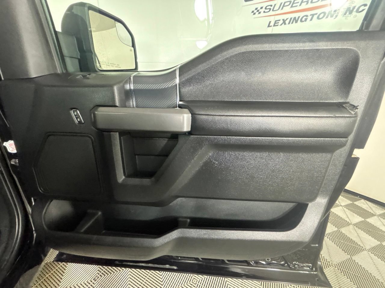 Used 2020 Ford F150 XLT w/ Equipment Group 302A Luxury AWD/4WD image 31